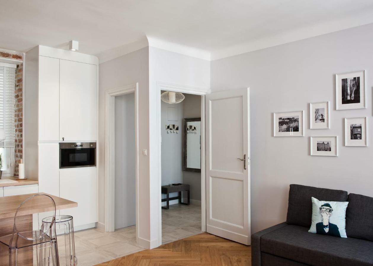 Red Brick Old Town Apartment Warsaw Exterior photo